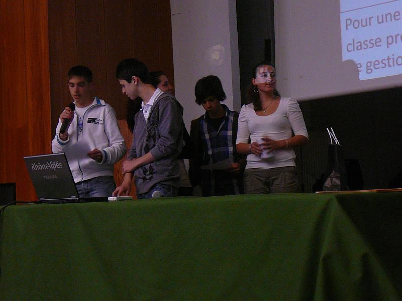 P1110891.JPG - Les 1° STG du Lycée Hector Berlioz présentent le projet